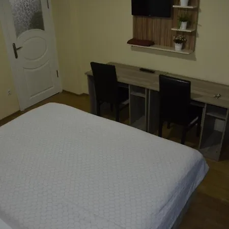 空那卡拉尔尊贵酒店 公寓式酒店 2*